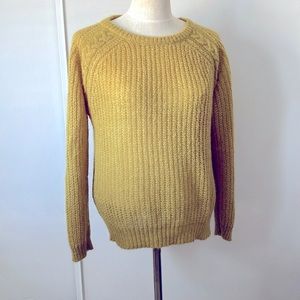 BDG GOLD/YELLOW SWEATER SIZE L